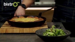 Домашен уют: Питка "Слънце" с пълнеж от гъби, бекон и сметана