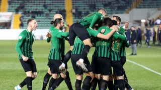 Фенове с акция: 