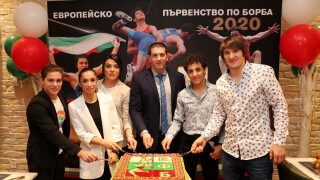 В борбата отпразнуваха успехите от европейското първенство (ГАЛЕРИЯ)