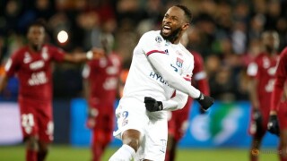 Седма поредна победа за 