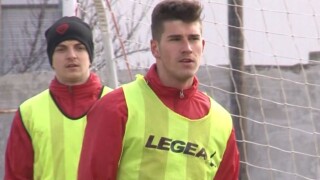 Обиди и заплахи за талантлив сръбски футболист, избрал да играе за Косово (ВИДЕО)