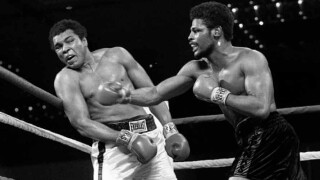 Почина боксьорът, взел титлите на Мохамед Али