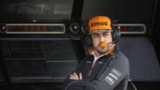 Операцията на Алонсо е успешна. Той ще може да тренира отново