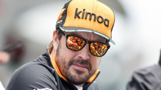 Трансфер във Ф1: Алонсо сяда в болида на Фетел