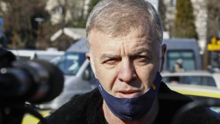 Сираков: Призовавам и министерствата да бъдат експедитивни като Борисов 