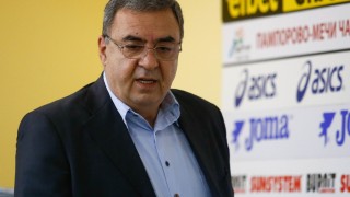 Аврамчев пред bTV: Нямаме практика да се взима процент от премиите на плувците 
