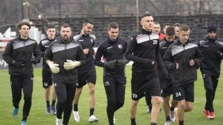 Четирима от 