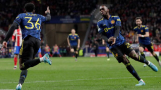 Златна резерва и гредите измъкнаха 