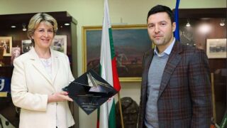 Никола Ибришимов с престижна награда за спортна журналистика