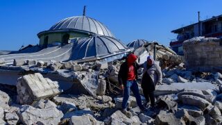 Апокалипсис в Турция: Извадиха телата на петима волейболисти