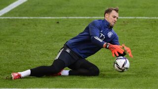 Скандал: Уличиха Нойер в гей афера