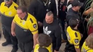 Флойд Мейуедър на пазар с 30 гардове (ВИДЕО)