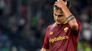 Наказват Дибала заради пари 