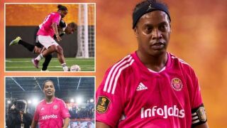 Роналдиньо се завърна на 42 и с коремче (ВИДЕО)