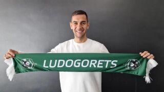 7-цифрена сума: Лудогорец се похвали с Ивайло Чочев