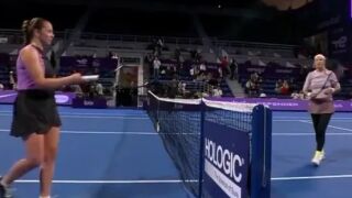 Ръкувай се с ракетата: Грозен скандал в тениса (ВИДЕО)