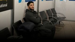 Гавра с велик борец: Спряха Садулаев на летището в Букурещ