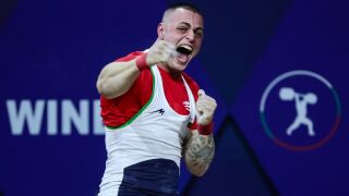 Вдига колкото си поиска: Златният Карлос Насар пак №1 в Европа (ВИДЕО и СНИМКИ)