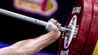 Скандал в щангите: България не допуснала шефка от Русия