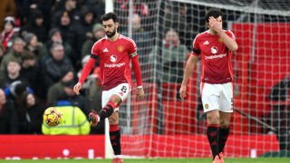 Манчестър Юнайтед пак няма пари, уволнява 200 човека 