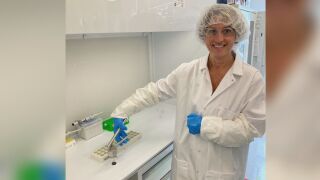 Снимка: Надежда в лечението на рака: Коя е българката, открила препарат, който не само спира раковите образувания, но и метастазите?