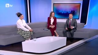 DARA изуми още на старта на „Евровизия“ 2026 - с мистична кукерска визия