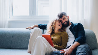 Ето колко минути внимание на ден от партньора са нужни за щастлива връзка