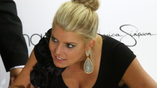 Жената с най-хубавите гърди е… Джесика Симпсън