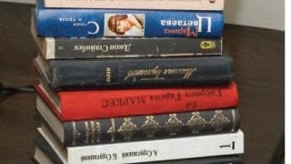 Човекът на многото книги
