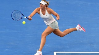 Мария Шарапова се завръща на корта срещу Роберта Винчи