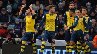 ВИЖТЕ неподправения танц на Санти Касорла в Манчестър! (ВИДЕО)