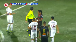 Когато ти омръзне да те ритат... (ВИДЕО)