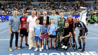 Джокович седна в инвалидна количка за благотворителност (ГАЛЕРИЯ и ВИДЕО)