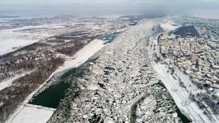 Снимка на деня: Ледоходът на река Дунав при Русе