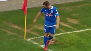 Най-лошо изпълненият ъглов удар в историята (ВИДЕО)