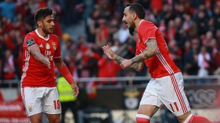 Шест гола в драматичния мач 