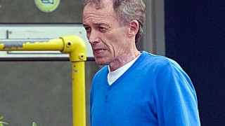 Футболен треньор отрича да е насилвал ученик