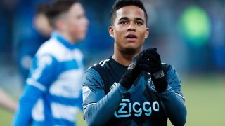 Синът на Патрик Клуйверт дебютира в професионалния футбол (ВИДЕО)