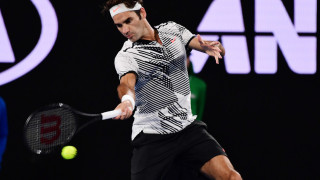 Федерер се класира за финал след петсетов мач с Вавринка