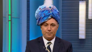 Стоичков нахлупи тюрбан и даде експертна прогноза (ВИДЕО)