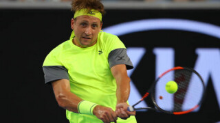 97-ият в света изхвърли Вавринка от 