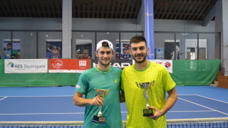 Донев и Милушев спечелиха титлата на Държавното първенство по тенис в зала