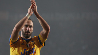 Игуаин е в Милано, подписва до часове