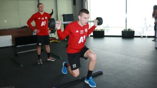 Тежки тренировки в ЦСКА, Мауридес танцува (ВИДЕО и СНИМКИ)