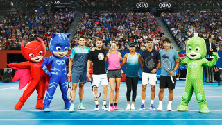 Димитров и компания зарадваха малчугани в Мелбърн (СНИМКИ)