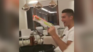 Кристиано Роналдо гледа Стивън Петков (ВИДЕО)