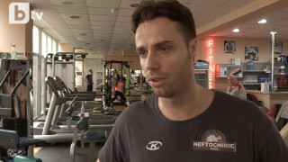 Три в едно: Играч, директор и треньор (ВИДЕО)