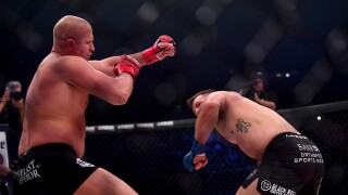 Нокаутираха легендата Емеляненко за 35 секунди (ВИДЕО)