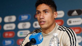 Варан стана за смях преди полуфинала за Суперкупата