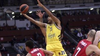 Везенков със 7 точки при загуба на 